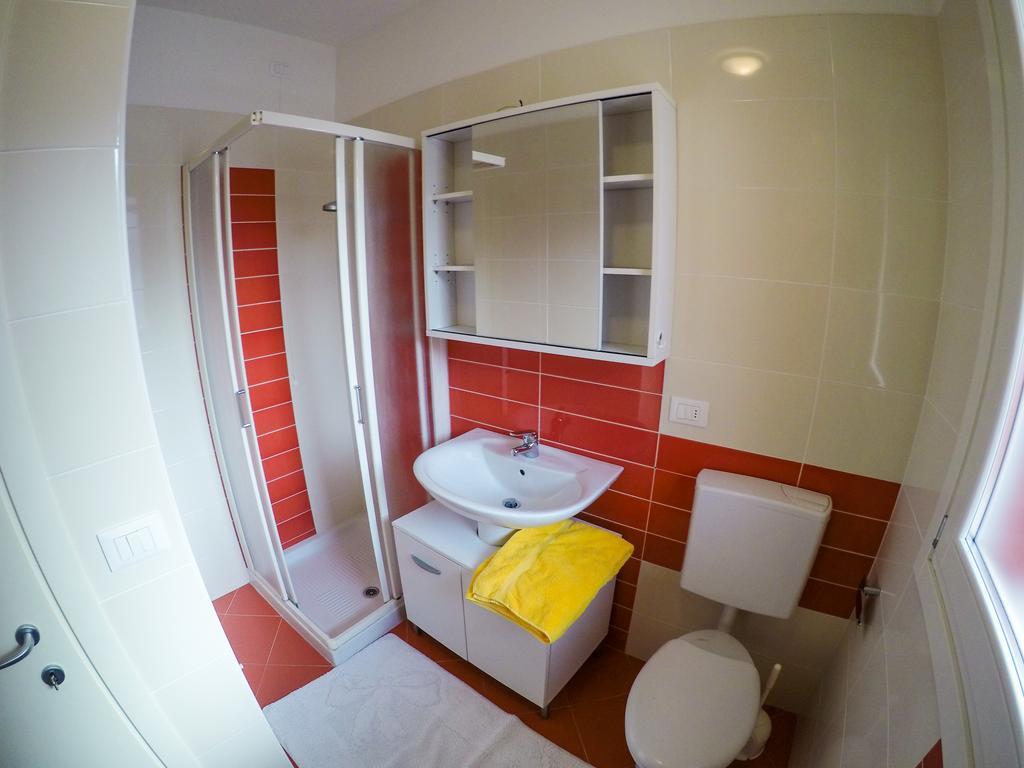 Residence Al Mare - Agenzia Cocal Каорле Стая снимка